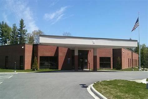 veterans center lewiston maine.